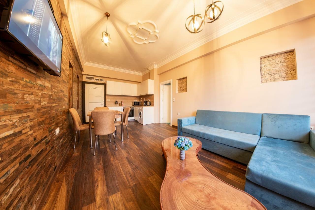 Sofia Artist Life Apartment Екстер'єр фото